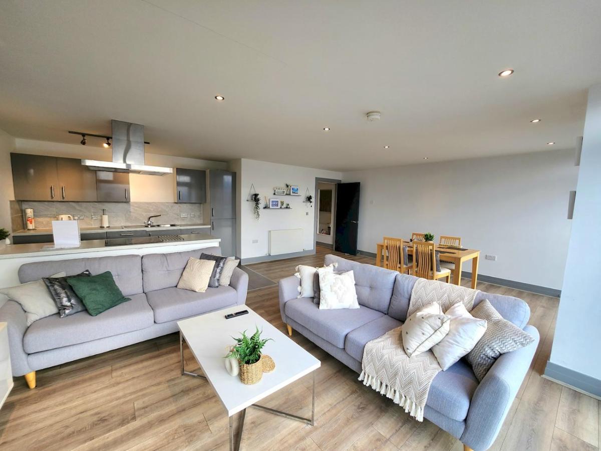 Pass The Keys Stunning Penthouse With Balcony Sunset Views Leilighet Belfast Eksteriør bilde