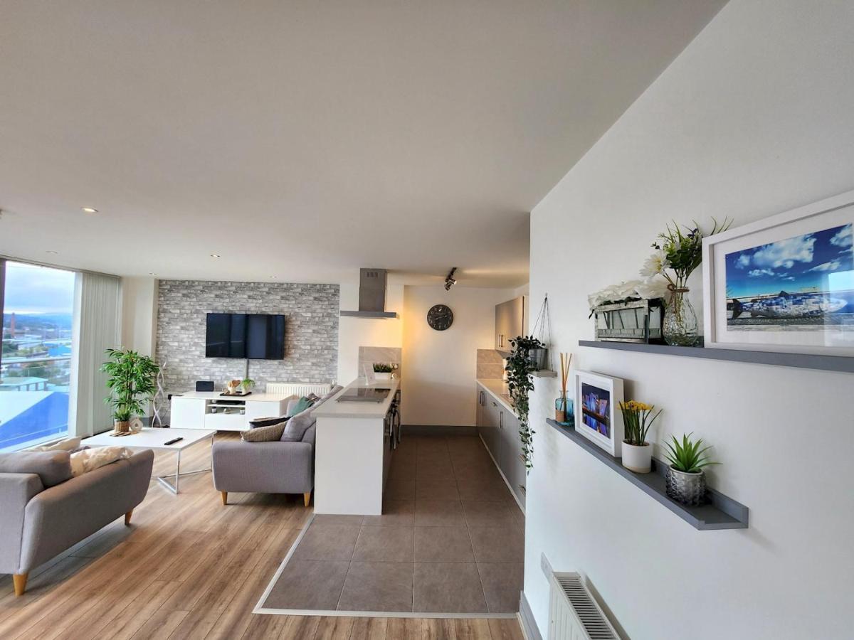 Pass The Keys Stunning Penthouse With Balcony Sunset Views Leilighet Belfast Eksteriør bilde