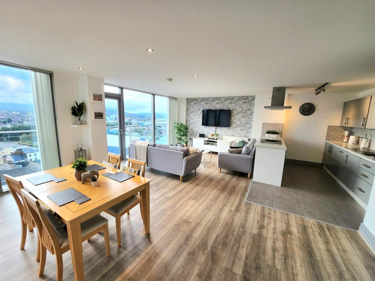 Pass The Keys Stunning Penthouse With Balcony Sunset Views Leilighet Belfast Eksteriør bilde